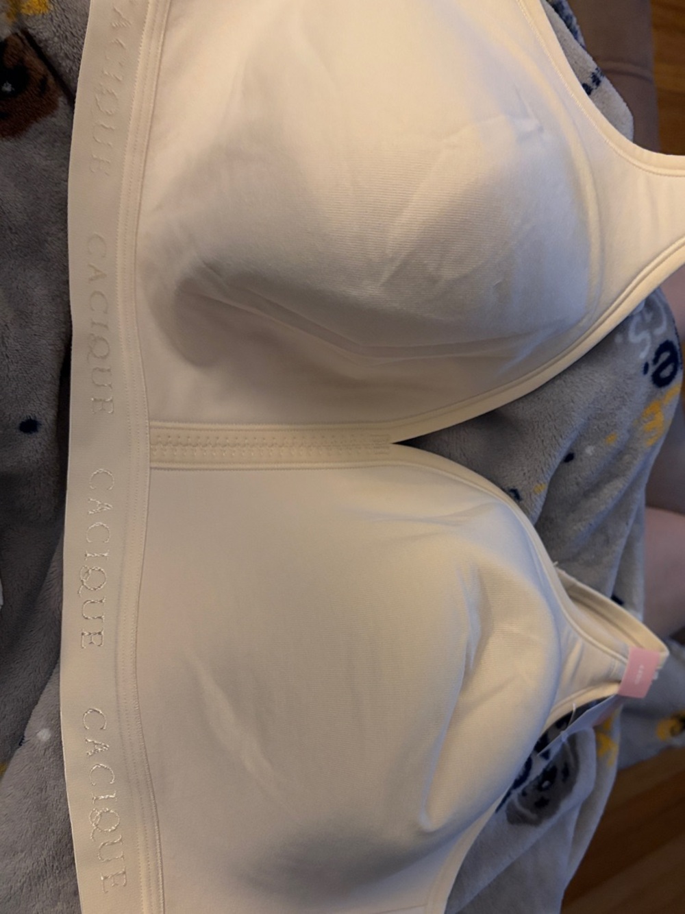 Cacique Cream Seamless Wireless Bra
